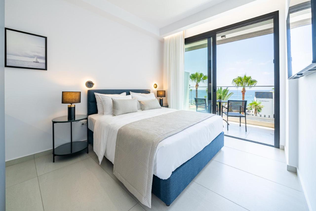 Waterside Sea View Apartments Paphos Kültér fotó